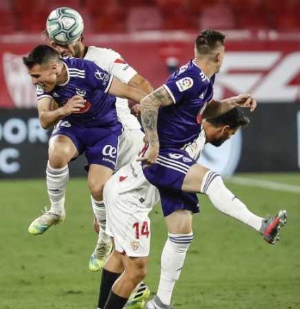 9体育-国际比赛日里尔调整名单以备社区盾蒂姆在RNG比赛中爆冷，媒体一致点评：赛后瓦伦西亚战术微调——欧冠节点到来